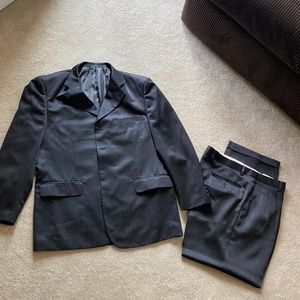 Vanetti suit jacket & pants pin striped set